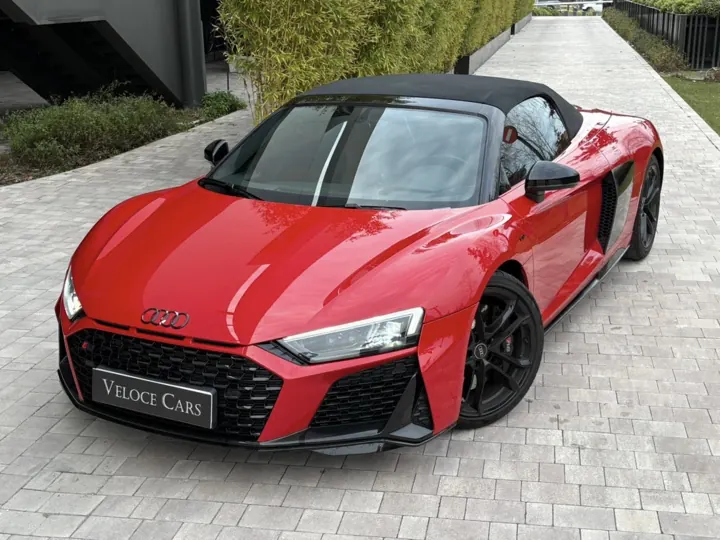 Audi R8